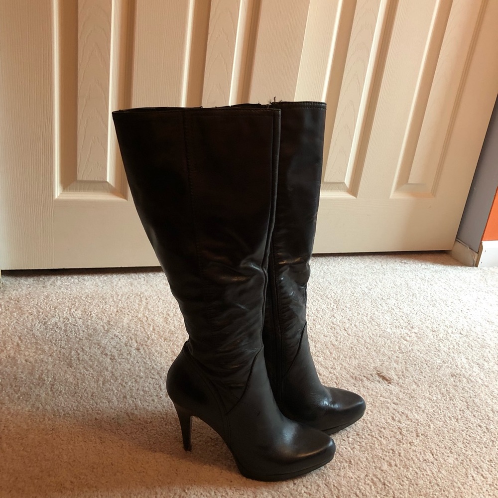 Black Boots